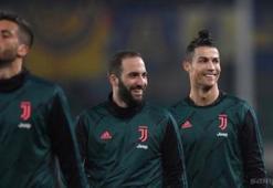 Gonzalo Higuain, Arjantin'e kaçarken polis durdurdu!