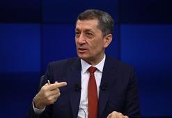 Okul tatili uzuyor mu, okul tatili ne zaman bitecek? Milli Eğitim Bakanı Ziya Selçuk uzaktan eğitimle ilgili soruları yanıtladı!