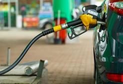 Petrol fiyatları neden düştü, düşecek mi? Brent petrol fiyatı ne kadar oldu? akaryakıt fiyatları hesaplaması nasıl yapılır?