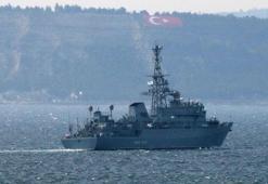 Rus keşif gemisi 'Ivan Khurs' Çanakkale Boğazı'ndan geçti