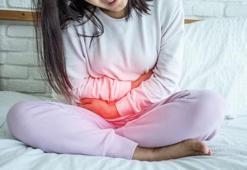 Oruç tutarken regl (adet) olmak orucu bozar mı? İftara yakın regli olunca ne yapılmalı? Regli olunca yemek yenir mi?