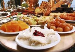 Sahurda ve iftarda nasıl beslenmeli? Ramazanda sağlıklı beslenme tüyoları!