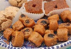 Şerbetli irmik tatlısı nasıl yapılır? Şerbetli irmik tatlısı tarifi yapılışı