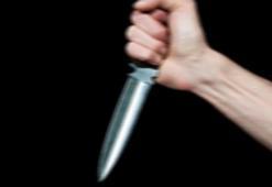 13 yaşındaki kızının kesik başıyla sokakta çıplak yürürken yakalandı!