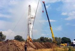 Aydın'da sondaj çalışması sırasında sıcak su patlaması!