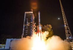 Çin astronot taşıyacak roketin ilk prototipini uzaya fırlattı