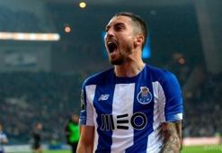 Galatasaray'a Alex Telles ve Maicon'dan piyango!