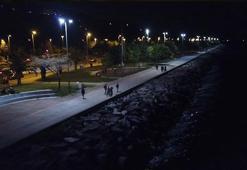 Kartal'da yasağa rağmen sahile çıkanlara ceza uygulandı