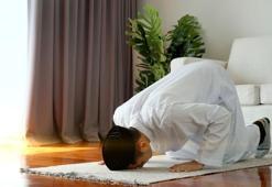 Tilavet secdesi nerelerde geçer? Kuranda kaç tanedir? Tilavet secdesi nasıl yapılır, ne okunur, selam verilir mi ? Tilavet secdesi olan ayetler…