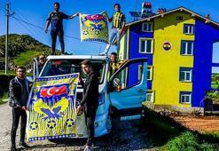 Fenerbahçe'ye olan tutkularını apartmana işlediler