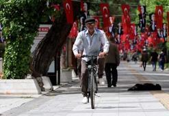 65 yaş üstü pazar günü (24 Mayıs) sokağa çıkabilecek mi? 65 yaş üstü bayram izni ne zaman, izin saatleri kaç?