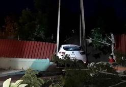 Otomobille askeri tugaya girdi: 1 yaralı