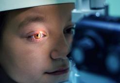 Salgın döneminde evdeki çocuklar için miyopi uyarısı