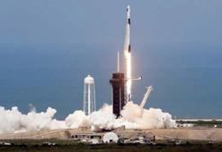 SpaceX'in ilk insanlı 'Crew Dragon' isimli uzay mekiği başarıyla fırlatıldı!