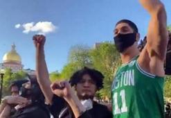 FETÖ’cü Enes Kanter, ABD’deki protestolara katıldı...