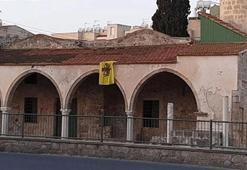 Tuzla Camisi'ne Bizans bayrağı astılar