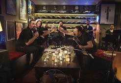 Çok Akustik ilk bölümü ile ekrana geldi...