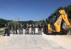 Bilecik'te olaylı yıkım! Zabıta ve jandarma karşı karşıya geldi