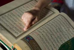 Online Diyanet yaz kuran kursu nasıl ve nereden izlenecek? Kur’an’ı Öğreniyorum, Dinimi Öğreniyorum ve Kur’an Okuyorum dersleri izleme linki ve frekansı!