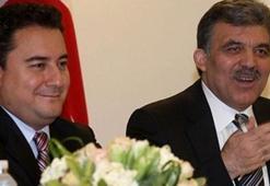Abdullah Gül için flaş iddia! 'Gölgelemeyeyim derken gölgede kaldı'