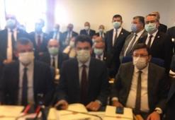 TBMM Adalet Komisyonuna 'sosyal mesafe ihlali' arası