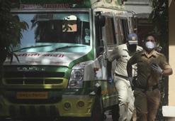 Hindistan'da pusuya düşürülen 8 polis öldürüldü