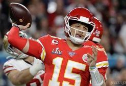 Kansas City Chiefs'ten oyun kurucusu Mahomes'e rekor sözleşme