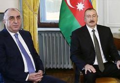 Azerbaycan Cumhurbaşkanı Aliyev, Dışişleri Bakanı Memmedyarov'u görevden aldı