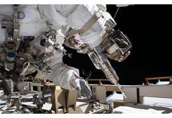 NASA astronotları uzay yürüyüşünde