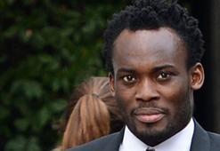 Dünyaca ünlü futbolcu Michael Essien'den Azerbaycan'a destek
