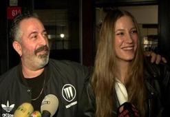Serenay Sarıkaya’dan nazar boncuğu emojisi! Cem Yılmaz ve Serenay Sarıkaya ayrıldı mı?