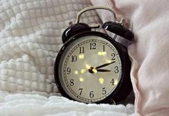 Alarm kurarak uyananlara 'biyolojik saat' uyarısı