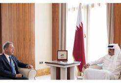 Bakan Akar Katar'da Al Thani ile görüştü