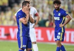 Futbolu bırakan Emre Belözoğlu'ndan ilk açıklama!