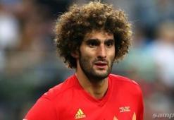 Marouane Fellaini 8 dakikada 3 kafa golü atarak tarihe geçti!