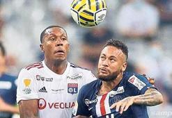 Süper Lig'e gelmek için hiçbir teklifi kabul etmiyor!