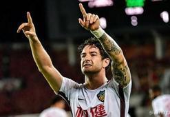Süper Lig takımlarının transfer gözdesi Alexandre Pato, boşta kaldı!