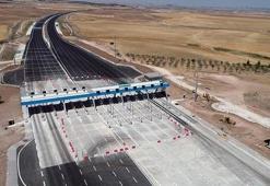 Bakan açıkladı: İlk günde 10 bine yakın araç geçti