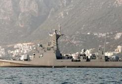 Türk fırkateyni, Meis Adası önünden geçti