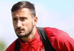 Sivasspor'da Erdoğan Yeşilyurt trafik kazası geçirdi!