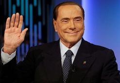 Berlusconi’nin corona virüs testi yine pozitif çıktı