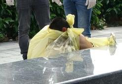 İstanbul'un göbeğinde çıplak kadın şoku!