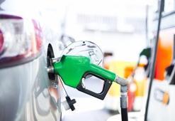 Benzine zam geldi! Bu gece yarısı...