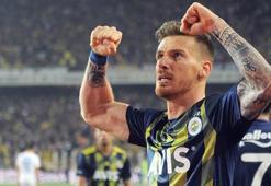 Serdar Aziz indirime gidince Fenerbahçe'de kaldı