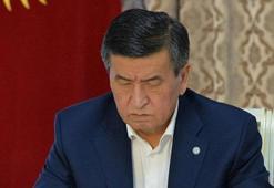 Kırgızistan Cumhurbaşkanı istifa etti