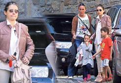 Özgü Namal çocuklarıyla görüntülendi