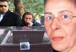 Ünlü iş adamının mezarında şok mektup!