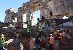 Arkeologlardan Aizanoi'nin tiyatro ve stadyumuna 'Antik Çağ' dokunuşu