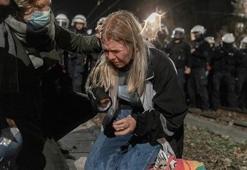 Kürtaj yasağı Polonya'yı karıştırdı! Polis biber gazı kullandı, 15 kişi gözaltında