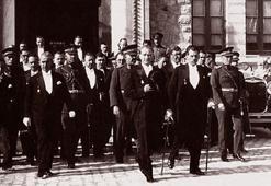 Cumhuriyet nasıl ilan edildi? Cumhuriyet ne zaman bayram olarak kutlanmaya başlandı?